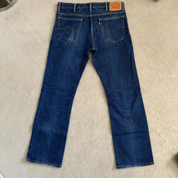 Levi’s Modern 517 Bootcut Rigid Dark Wash Jeans / Lesotho - Picture 2 of 8